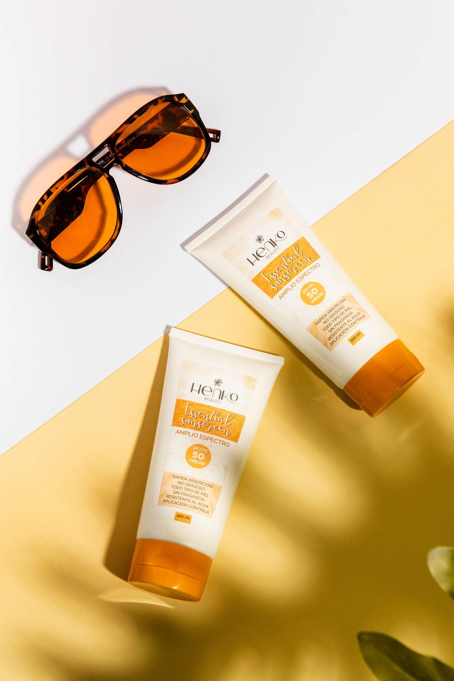 BlOQUEADOR ESSENTIAL SUNSCREEN