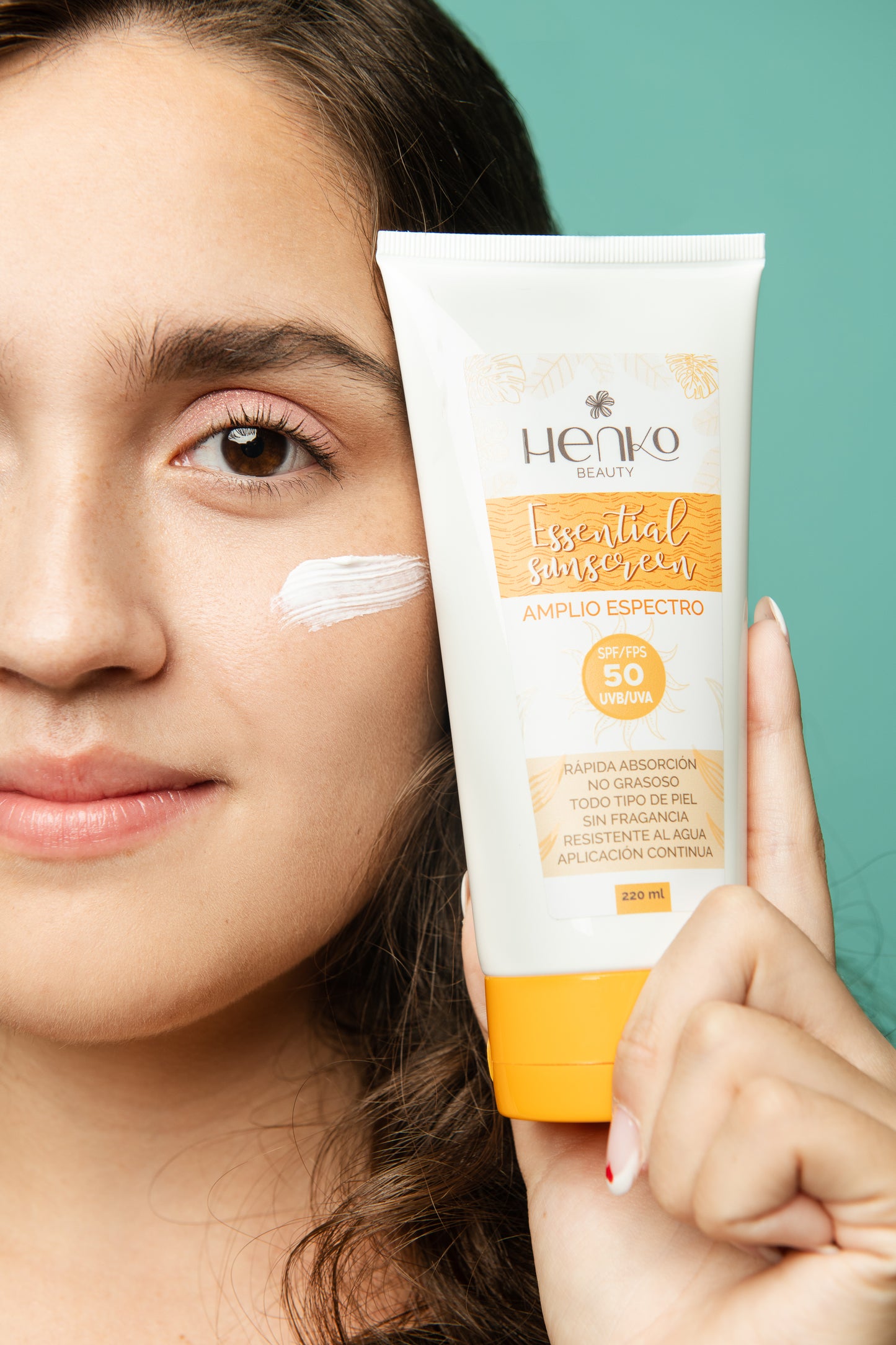 BlOQUEADOR ESSENTIAL SUNSCREEN